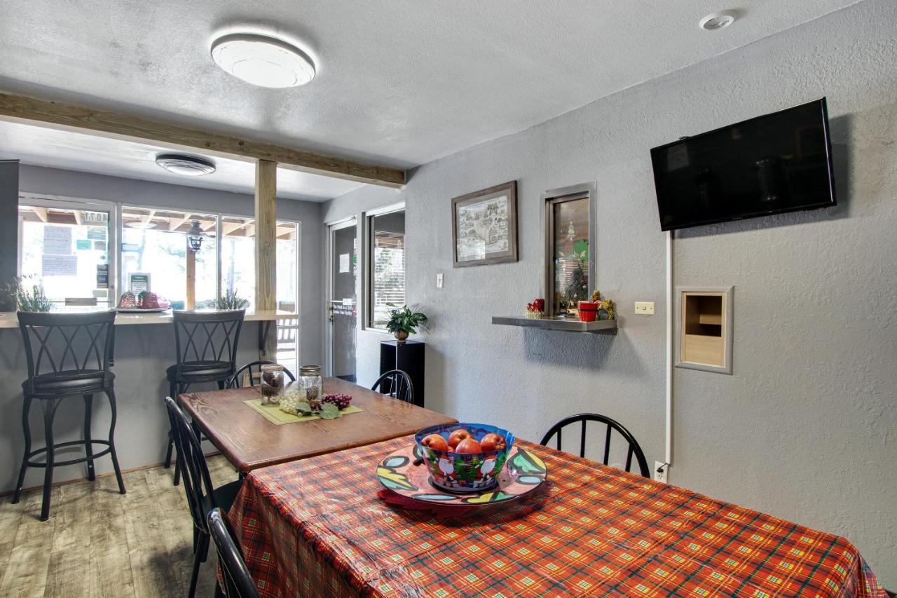 Capital O Hotel Richmond Hill/Savannah Area I-95 Екстериор снимка