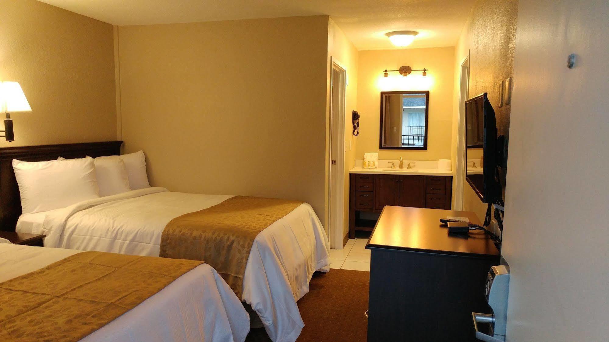 Capital O Hotel Richmond Hill/Savannah Area I-95 Екстериор снимка